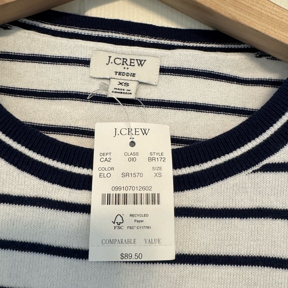 New - J Crew pull over sweater - Picture 3 of 6